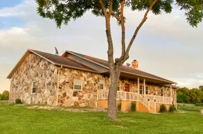The Rock Cottage @ Blue Sky Farms - Image 3