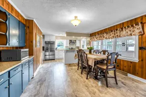 Pleasant Acre -Charming and Spacious Home - Image 5