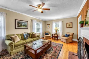 Pleasant Acre -Charming and Spacious Home - Image 3