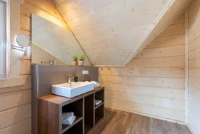 Family suite with sleeping loft - Image 3