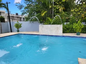 Luxury house with a pool with + no chores! - Image 2