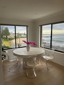 Central Coast Beachfront Penthouse Apartment - Image 5