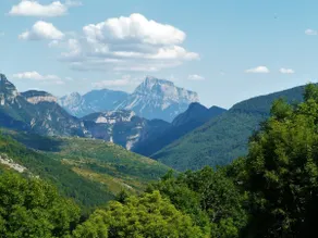 Unique country house in the heart of the Pyrenees - Image 2