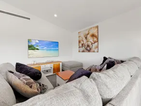 Luxury 5 Bedroom Home - Sentinel Chalet - Snowy Mountains - Jindabyne - Image 5