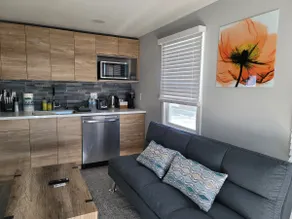 Private Oasis, Near San Francisco/Oakland 22411 - Image 4