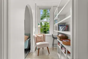 Physician`s Loft in the heart of downtown with 2 Free Parking Spots - Image 5