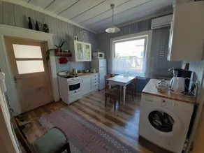 Cozy apartment in a seaside village - Image 4