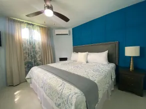 Ocho Rios Sandcastles King Suite with Balcony & Beach Access – Ideal for Couples - Image 3