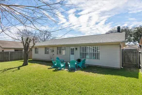 Austin City Haus: King/Sleeps 6/Q2/Domain/DT close - Image 3