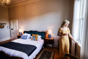Romantic 1 BR APT short stroll to cafes & beaches - Image 5