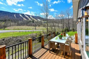 Romantic Ski-View Retreat by the Fire - Image 3