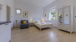 Ivano's Studio Apartments - Image 4