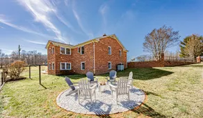 Tatums Farmside Escape a country jewel Sleeps 10 - Image 2