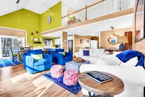 Luxury 5 BR, 4.5 BA walk to town, close to beach - Image 3