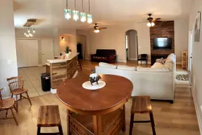 Cozy 3 bedroom house in town, bikes included! - Image 5