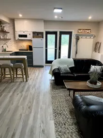 Sweet Prairie Landing Cozy 2 bedroom suite/kitchen - Image 5