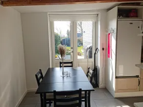 Guest house with room for 4 people with free parking - Image 5