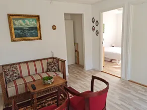 Guest house with room for 4 people with free parking - Image 2