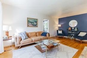 Stylish 4 Bedroom Home minutes from Downtown Champaign & Campus - Image 3