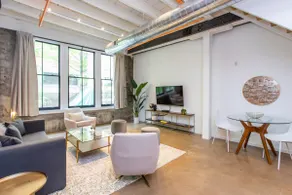 Inventors' Loft Stay in the Heart of it All - Image 5