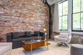 Inventors' Loft Stay in the Heart of it All - Image 2
