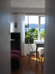 Cabin with an ocean view - Image 2
