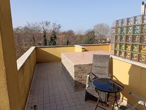 Penthouse in a quiet, central location with pool - Image 5