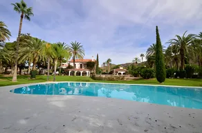Luxury estate with a giant pool. - Image 4