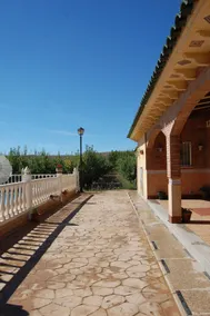 PRIVATE RURAL VILLA WITH POOL - Image 4