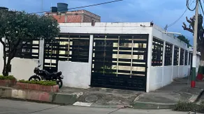Nice house with parking Torcoroma 2 - Image 3
