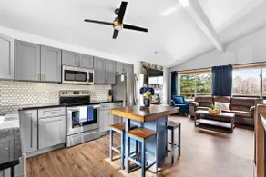 5 STARS! LAKE FRONT! NEW DOCK! Large, clean  & spacious! Book 2026 NOW! - Image 3