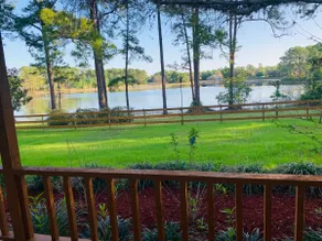 Serene Lakefront Retreat-Firepit, game room, kayak - Image 3