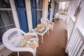 HOME AWAY- 2- Story House with 4 Bedrooms/HOT TUB - Image 3