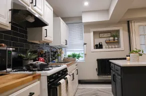 Lovely Private Garden Apartment Minutes From NYC ! - Image 3