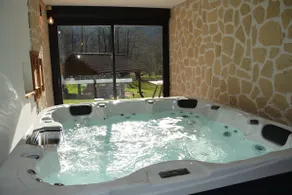 Gîte En Plain'Nature-Private Jacuzzi-6p - Image 4