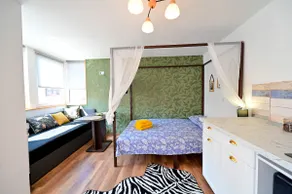 FLH - Safari Apartment - Image 2