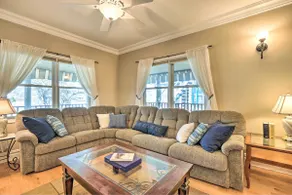 Beautiful Spacious Beach Home, Private Deck & Grill, 5-min to Beach w/ Badges - Image 2
