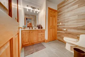 Renovated luxury villa with 7BR and 7BA - Image 5