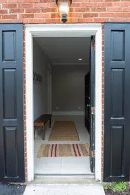 THE PRINCE COTTAGE WITH PRIVATE PARKING GARAGE!!! - Image 5