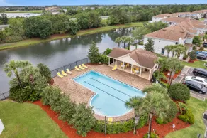 Modern 3-BR Luxury Townhome – Perfect for Families - Image 4