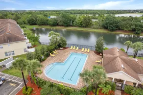 Modern 3-BR Luxury Townhome – Perfect for Families - Image 3