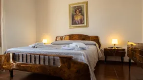 Baronial house with a historic view of Castelsaraceno - Image 5