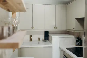 The Landsdale Cottage —beautiful downtown retreat - Image 3