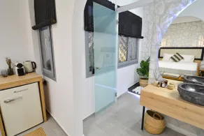 Oikia Suites White stone - Image 3
