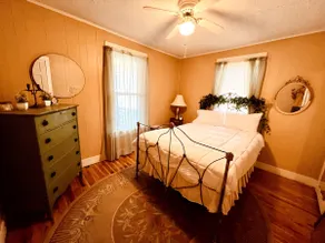 Cozy 4-Bedroom - Annex to Wildwood Springs Lodge - Image 3