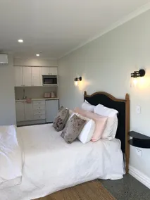 La Petite Maison - Self contained unit - Image 3