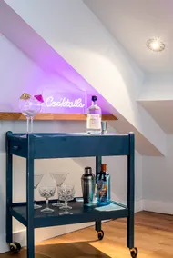 Appartement-de Luxe-Salle de bain privée séparée-Kensington Heights - Image 2