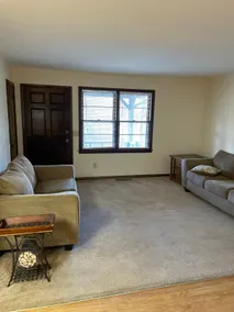 Home Near YH College, Crane Creek Vineyards, Lake - Image 3