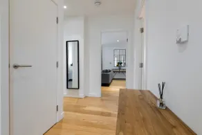 Spacious Penthouse Pad Nineteen - Image 4