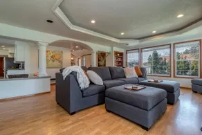 Stunning and spacious retreat w/ Heated pool and hot tub - Image 5